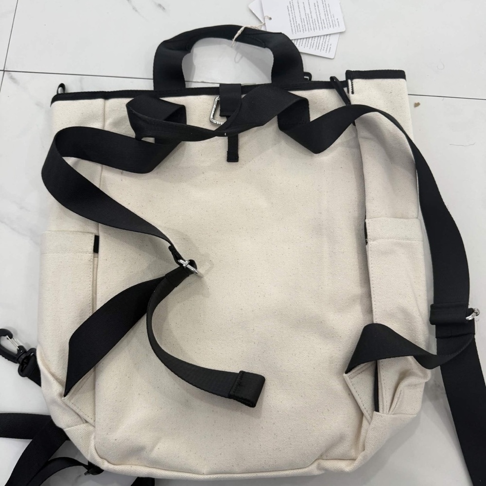 Lululemon Racket Bag 19L - Picture 4 of 7